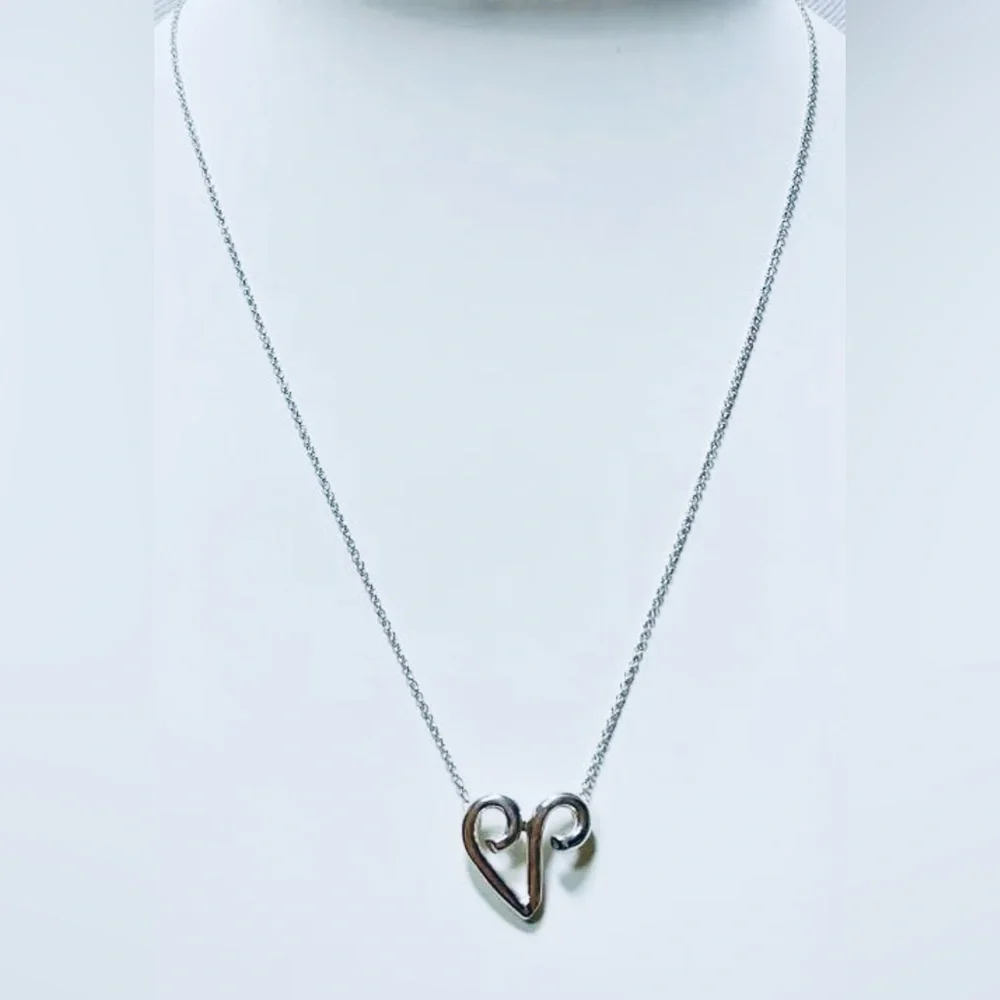 TIFFANY & Co. Initial V Necklace Sterling Silver 1483
